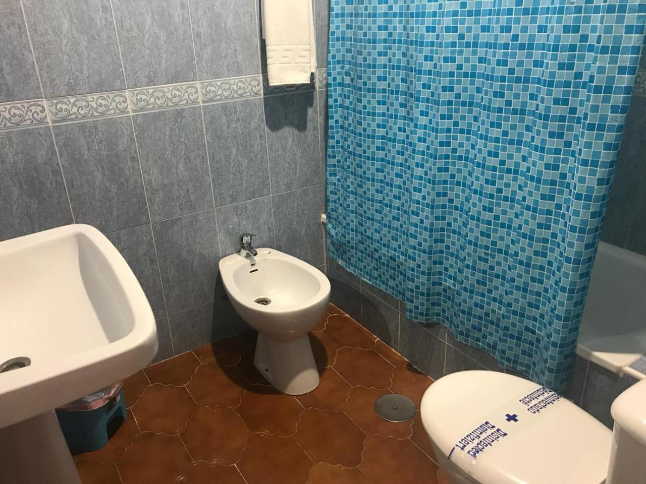 Готель Hostal Restaurante Milenium Torremegia Екстер'єр фото
